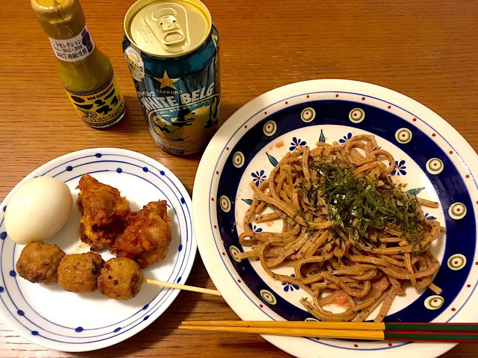 夕食
#ベースパスタ #唐揚げ #焼き鳥 #スモッチ|hhhさん