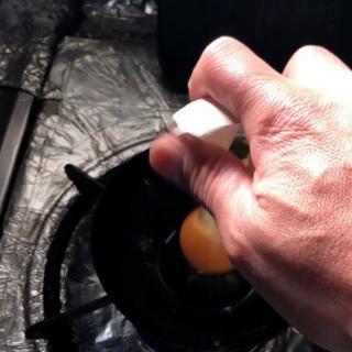 目玉焼きを型で簡単綺麗に 丸い目玉焼きの作り方allabout All About 料理レシピ Snapdish スナップディッシュ Id 1y5ina