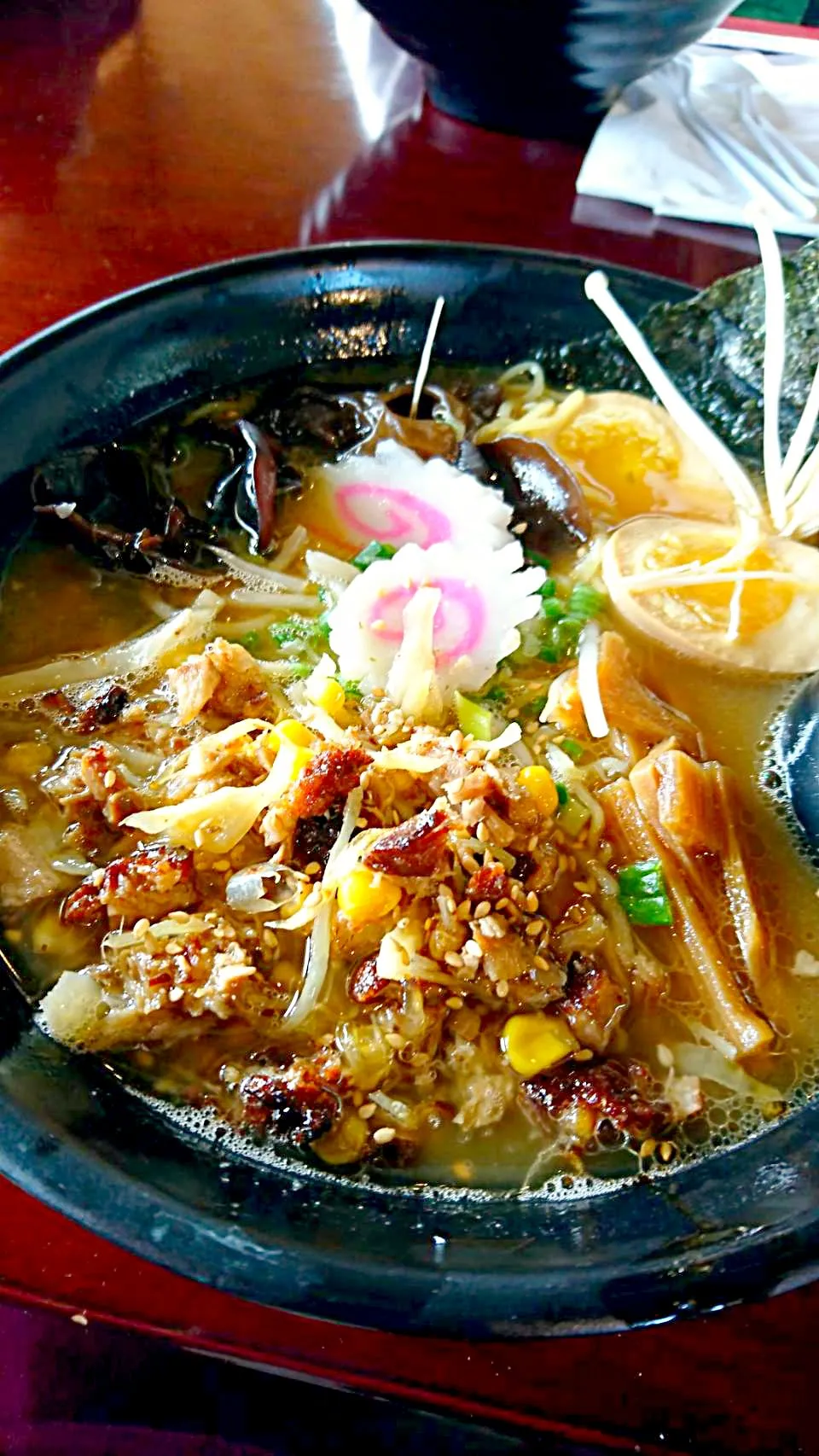 兄がアメリカで食べた味噌ラーメン🍜🍥|じょうさん