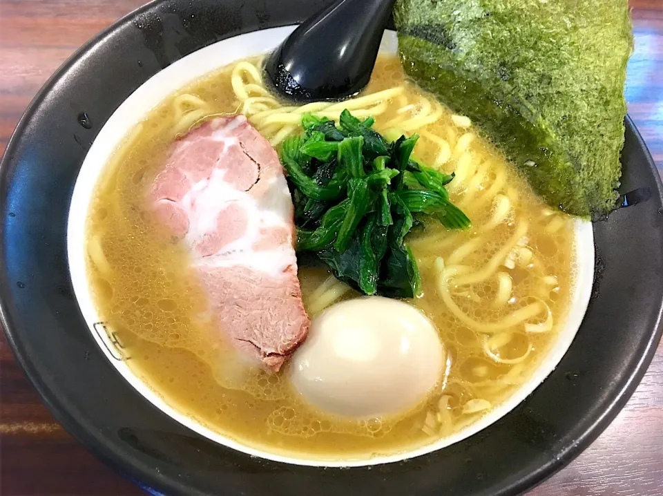 豚骨醤油拉麵(太麺)  味玉トッピング|リフルシャッフルさん