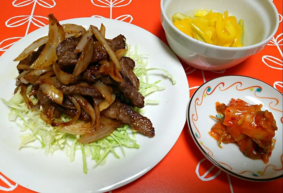 ⭐今日の晩ご飯⭐  焼き肉定食|hamamaさん