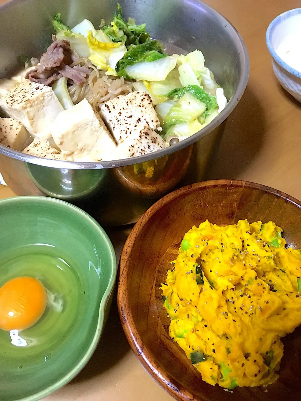 昨日の晩御飯😻すき焼き＆わさびカボチャサラダ|さくたえさん