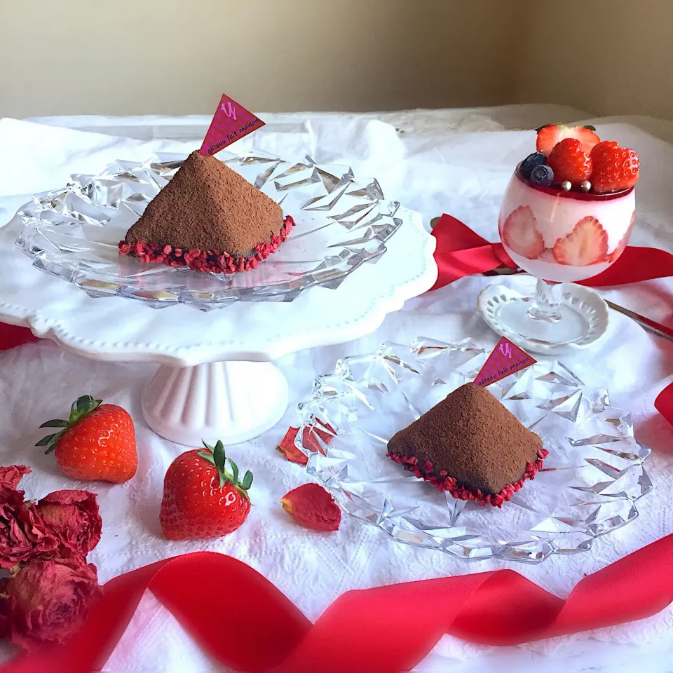 🍫ショコラ ピラミッド & ムース オ フレーズ グラス🍓|lily_lily821さん