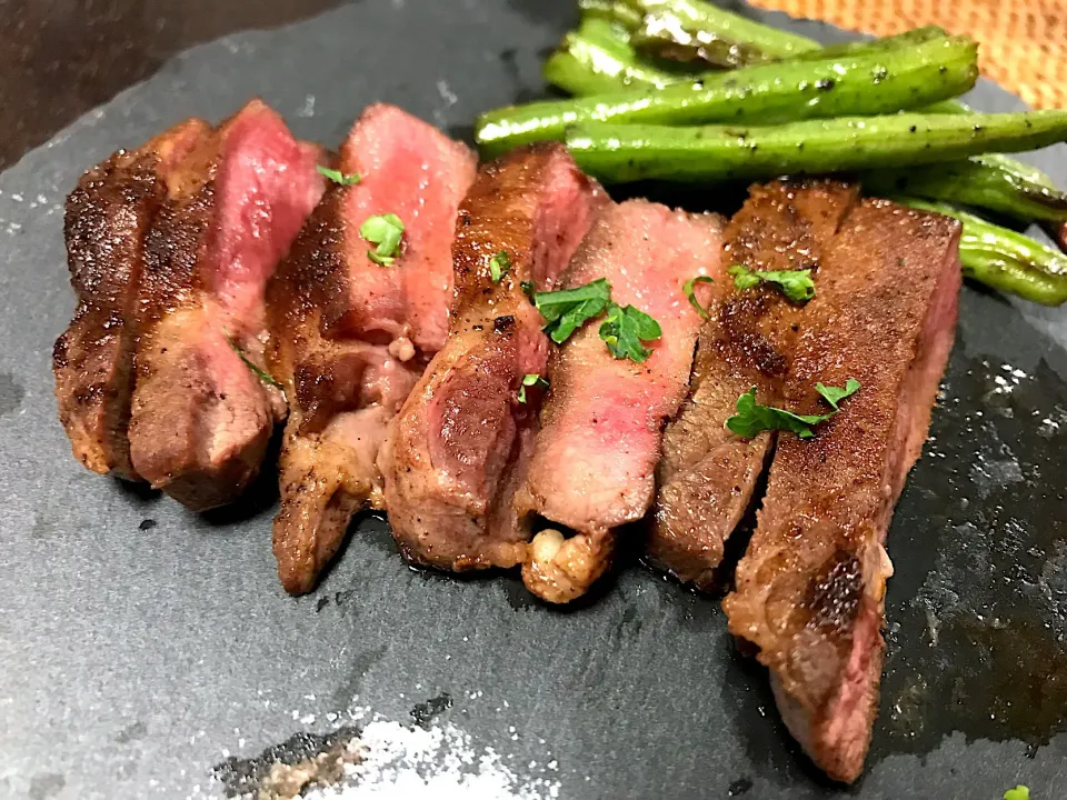 Beef tongue steak|yeni kartikasariさん