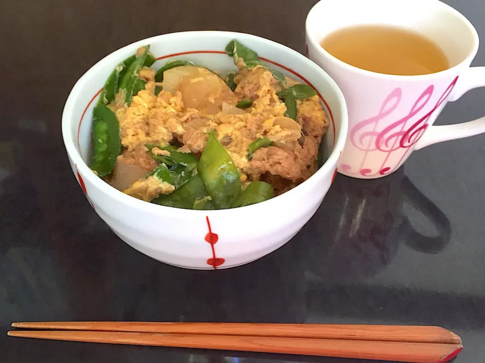 親子丼 鶏肉をシーチキンで代用|himeさん