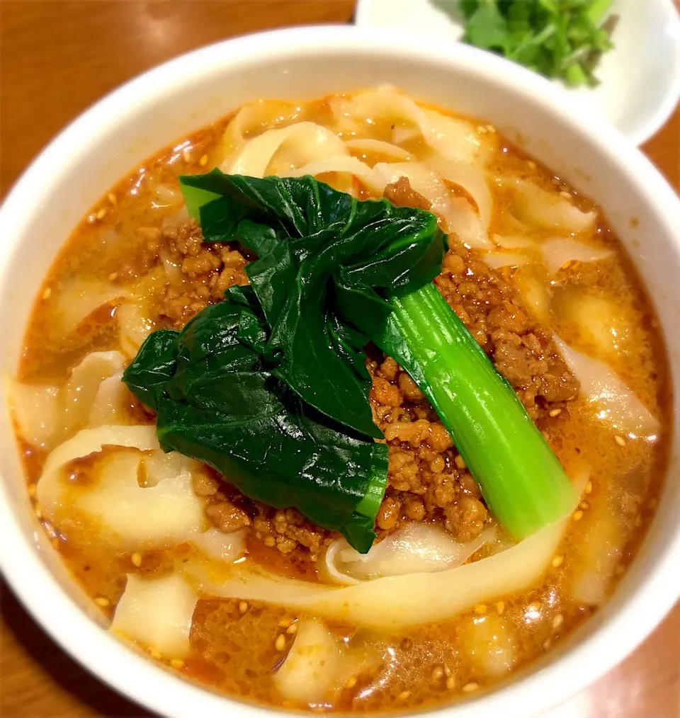 Today's lunch . 坦々刀削麺|hoppycowさん