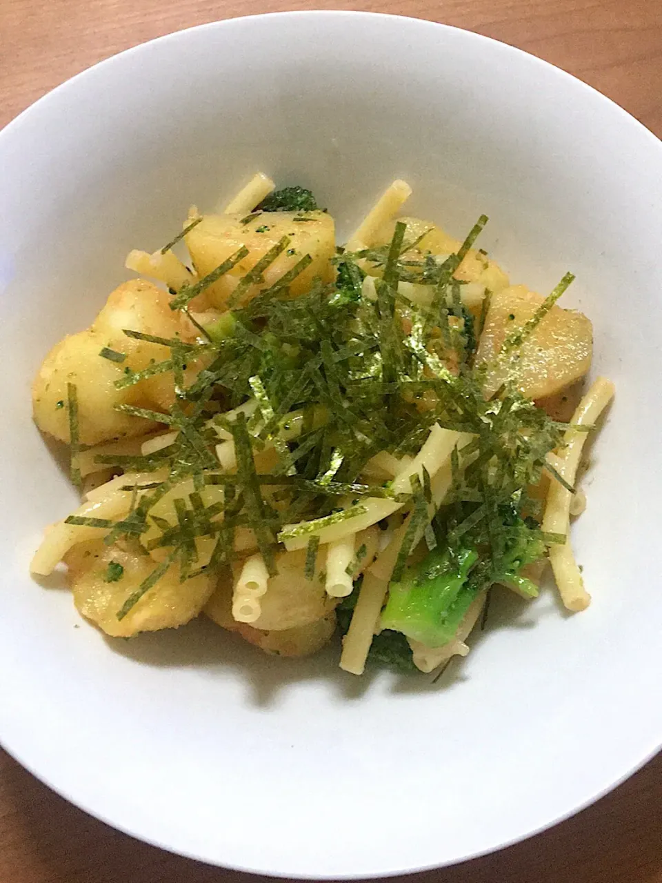 混ぜるだけパスタソース（明太子ソース）でマカロニポテトサラダ🥗|くーさんさん