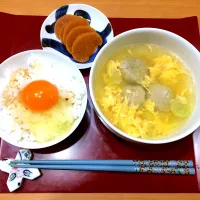 Snapdishの料理写真:とくたま🐣たまごがけご飯×かき玉つみれ汁✨|毛利千津子さん