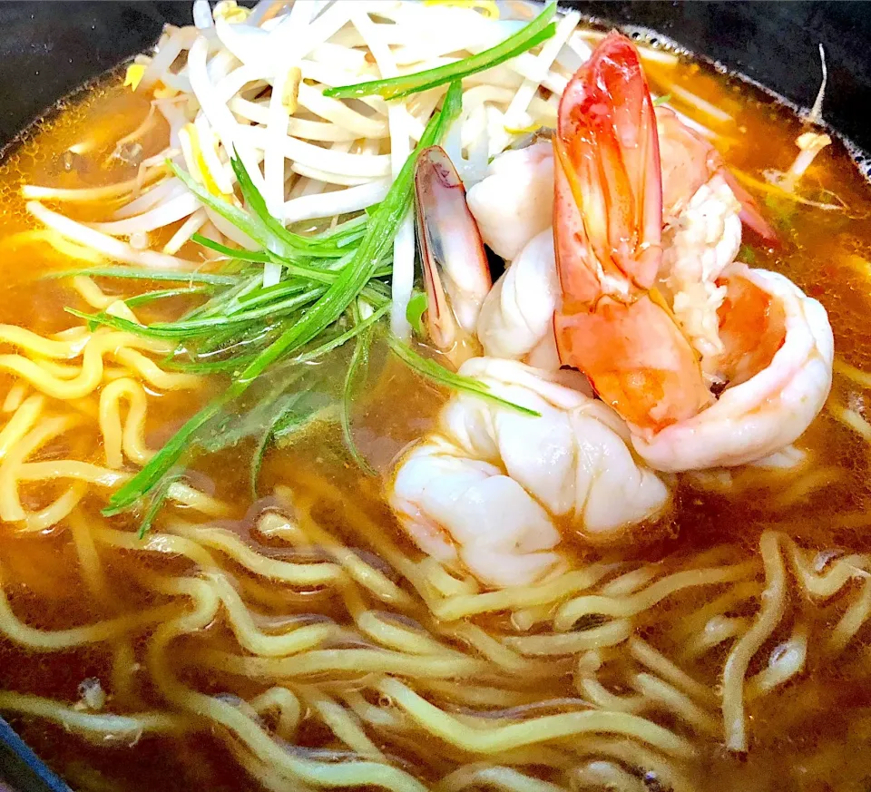 四日前からの
    寄せ鍋
〆まで美味しい
海老味噌ラーメン|ちゅら夏さん