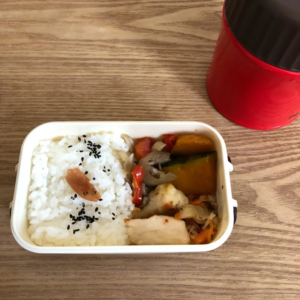 Snapdishの料理写真:チキンソテーおべんと|なこさん