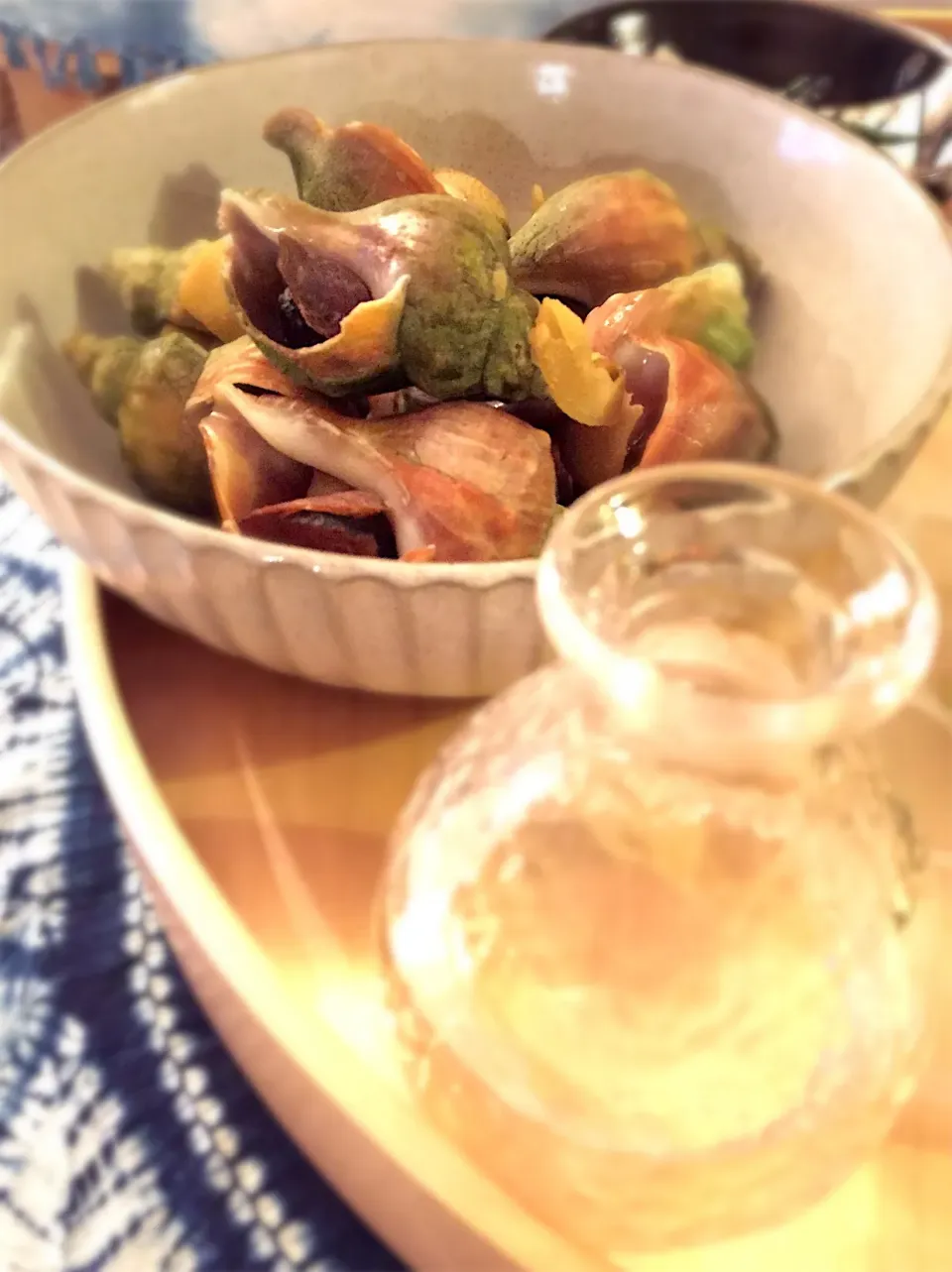 ツブの酒蒸しで一杯。  #北海道の料理|Peaceさん