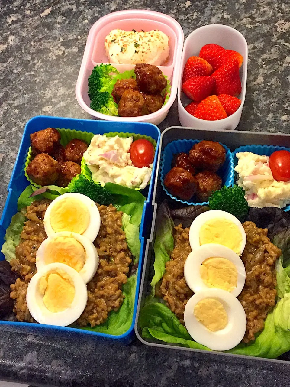 娘弁当&息子弁当&パパ弁当 #のっけ丼  #キーマカレー弁当|gama子さん