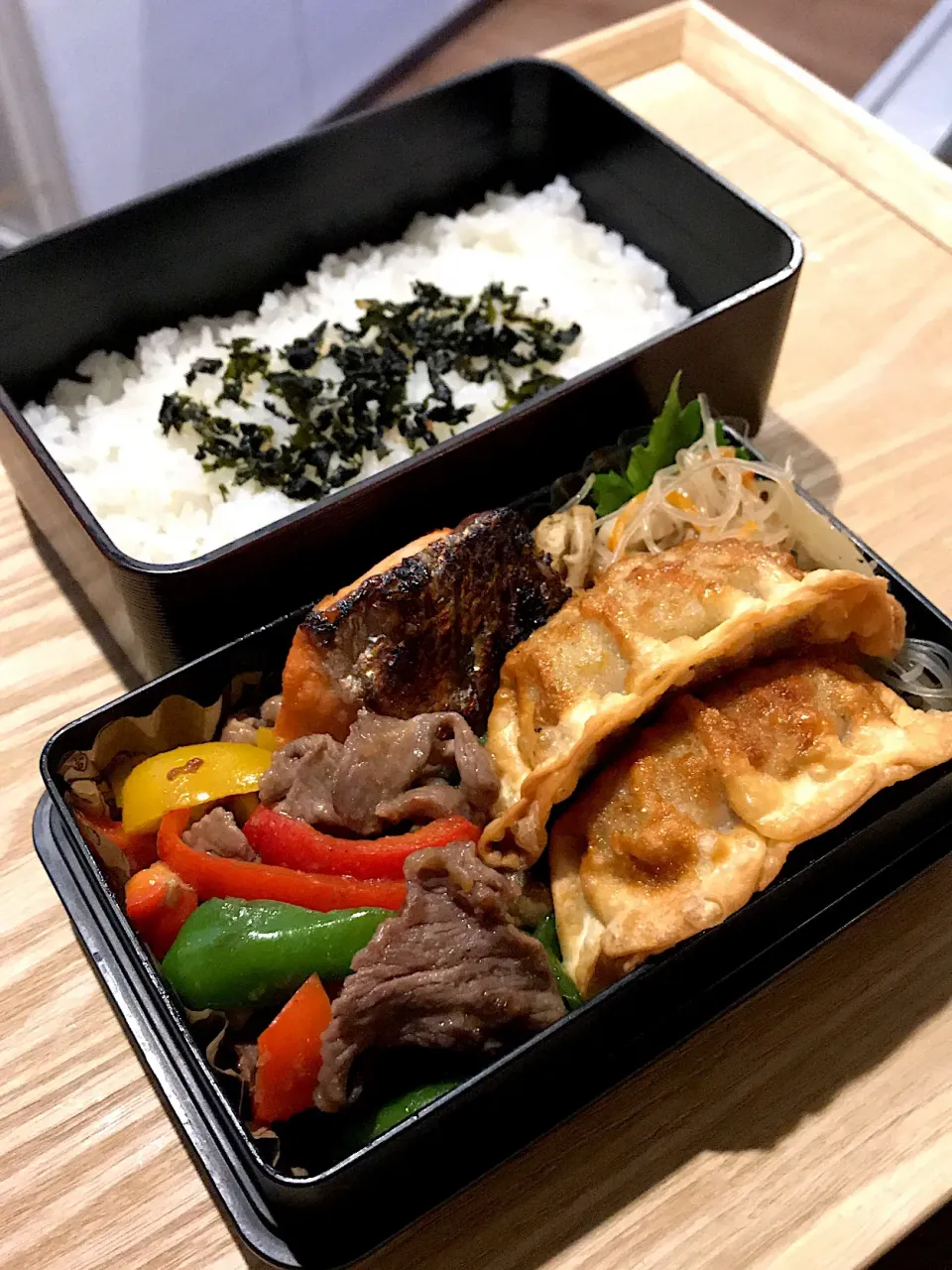 牛肉炒め弁当|二キィさん