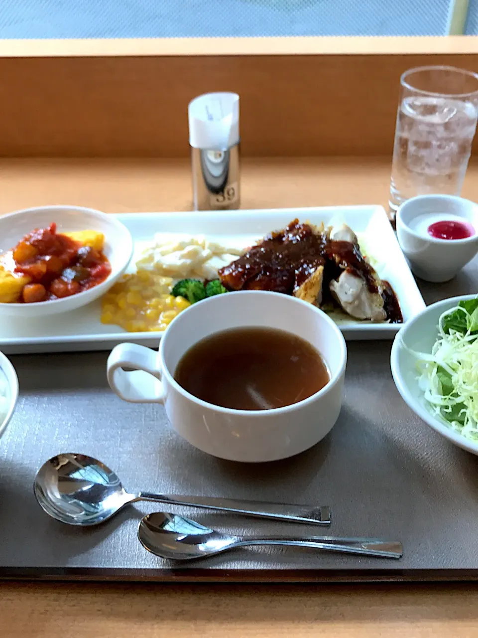 鶏モモ肉オーブン焼き オムレツ|山内博之さん