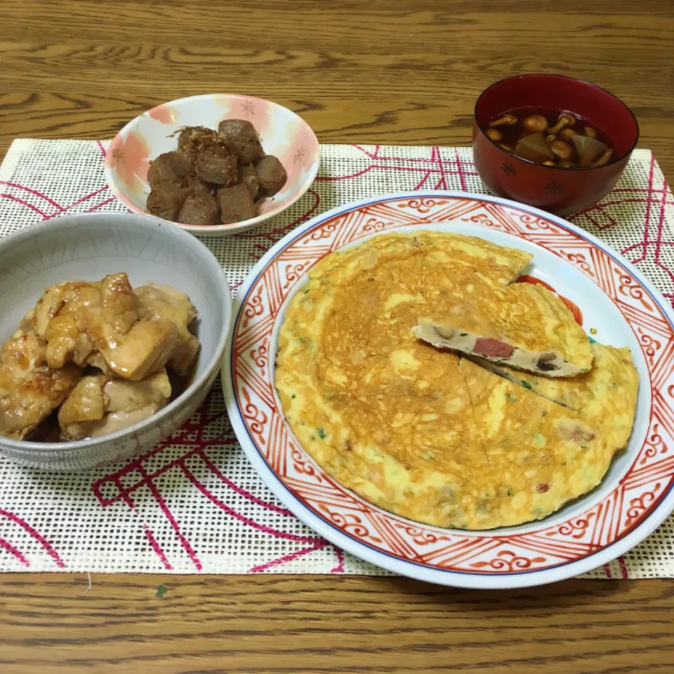 おかかこんにゃく・大根となめこのお味噌汁・オープンオムレツ・鶏のさっぱり煮|美也子さん