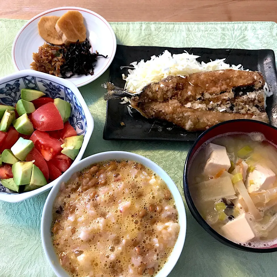 Snapdishの料理写真:竜田揚げ定食のるすメシ|momo2067さん