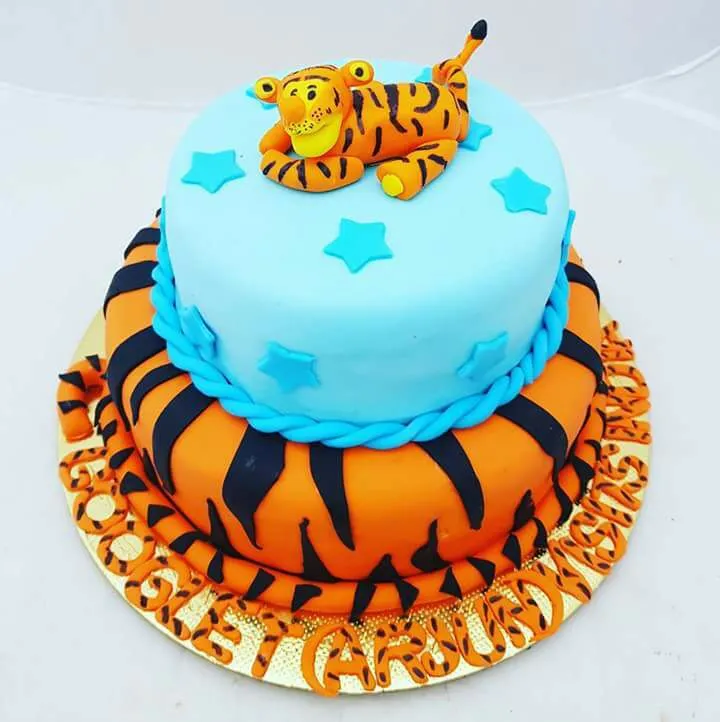 tigger vanilla cake|CHUENCHAIさん