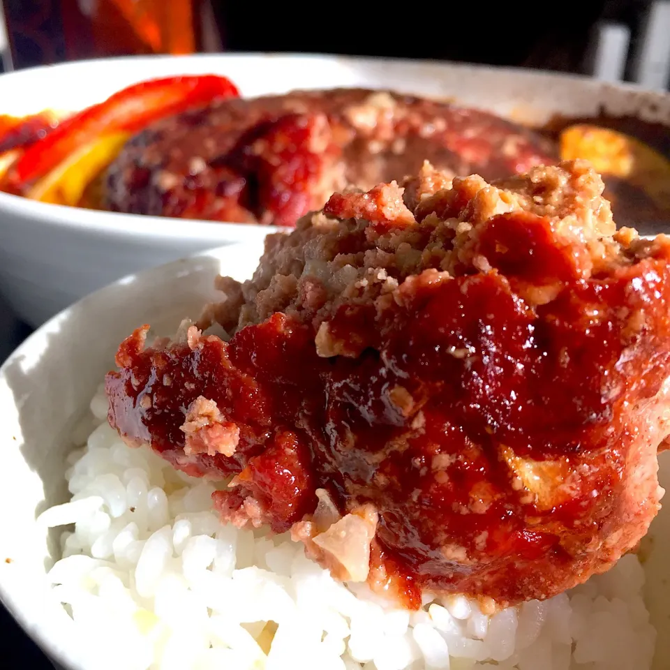 シュトーレンママさんの料理 吸血ジャンボバーグ  ご飯🍚に乗っけて〜💕💕|ヨッチャンさん