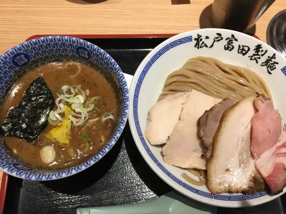 ララポート南船橋で松戸富田製麺のつけ麺|フージさん