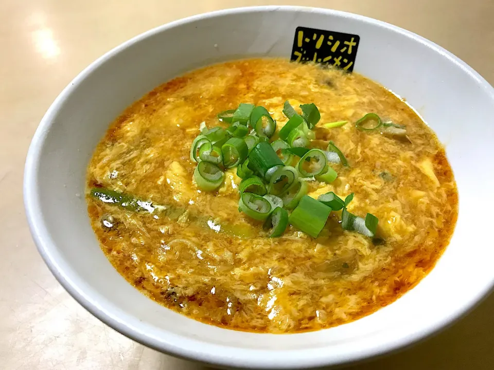 中華三昧 酸辣湯麺 玉子2個|マハロ菊池さん