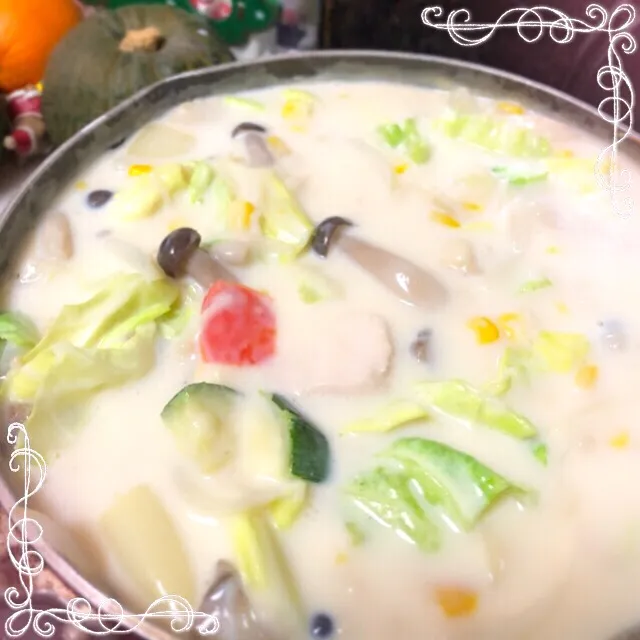 寒いからほっこりシチュー♥︎︎∗︎*ﾟ
来週のお弁当用(((o(*>▽︎<)o)))|Mehco Coconutvanillaさん