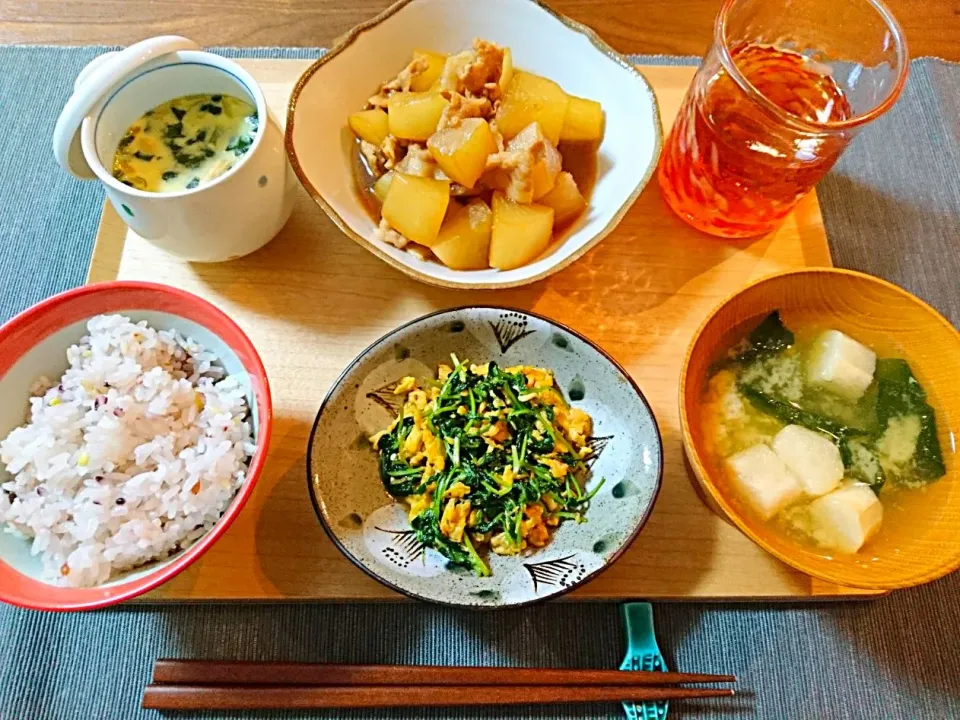 Snapdishの料理写真:豚バラ大根、みょうたま、茶碗蒸し、味噌汁、三十穀米|おむすびさん