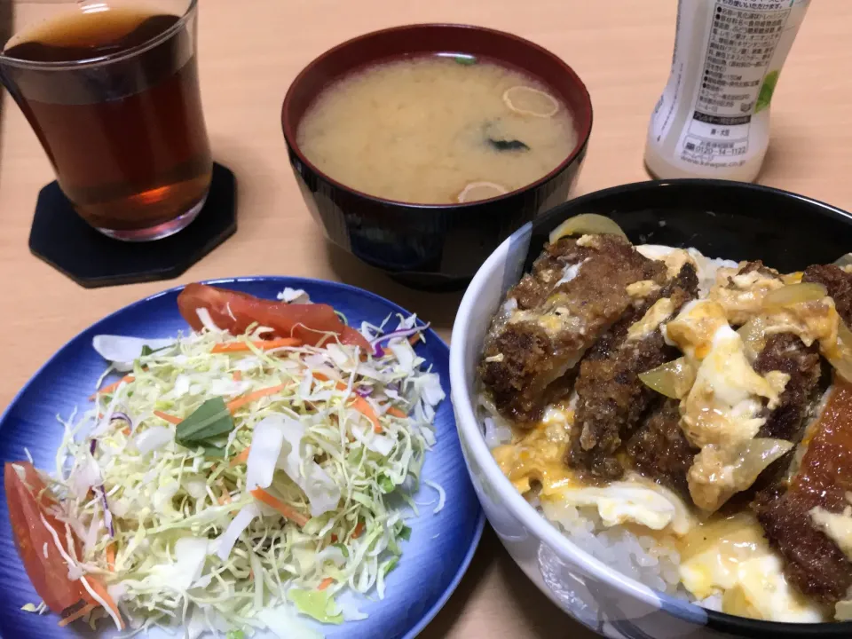 カツ丼定食|はやとさん