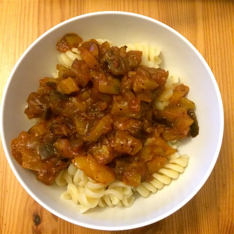 Pasta with eggplant, zucchini and yellow bell pepper 🍝|MissYumYumさん