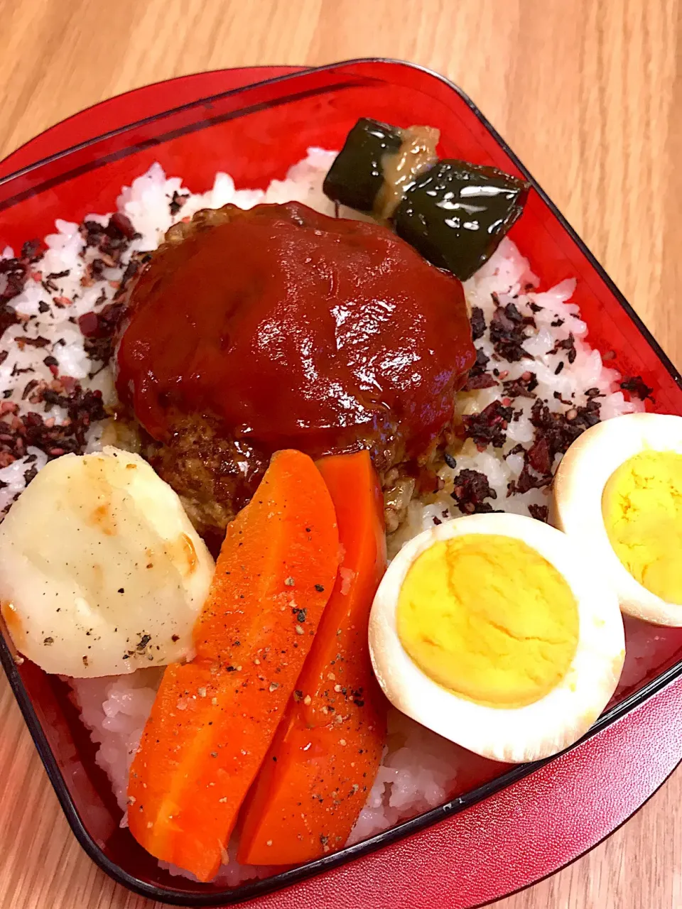 Snapdishの料理写真:2018.1.30 高2中2男子ハンバーグ弁当〜(*•̀ᴗ•́*)و ̑̑
 #中2弁当  #高2弁当  #ハンバーグ弁当  #のっけ弁|mari-pさん