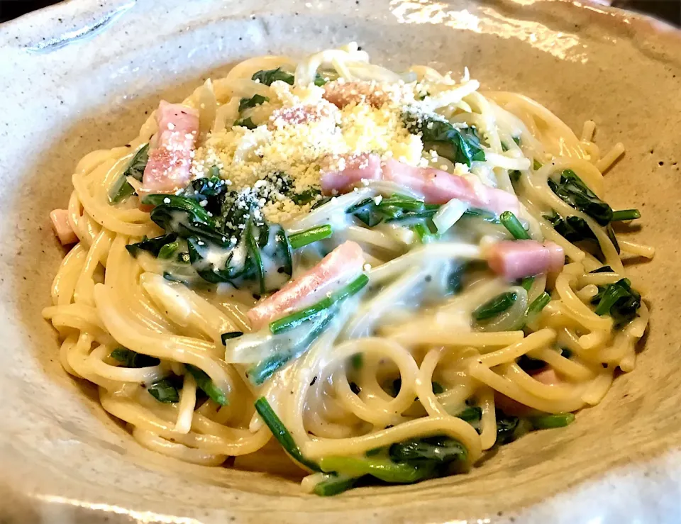ほうれん草&ベーコンのクリームパスタ
#麺好き男のランチ|mottoさん