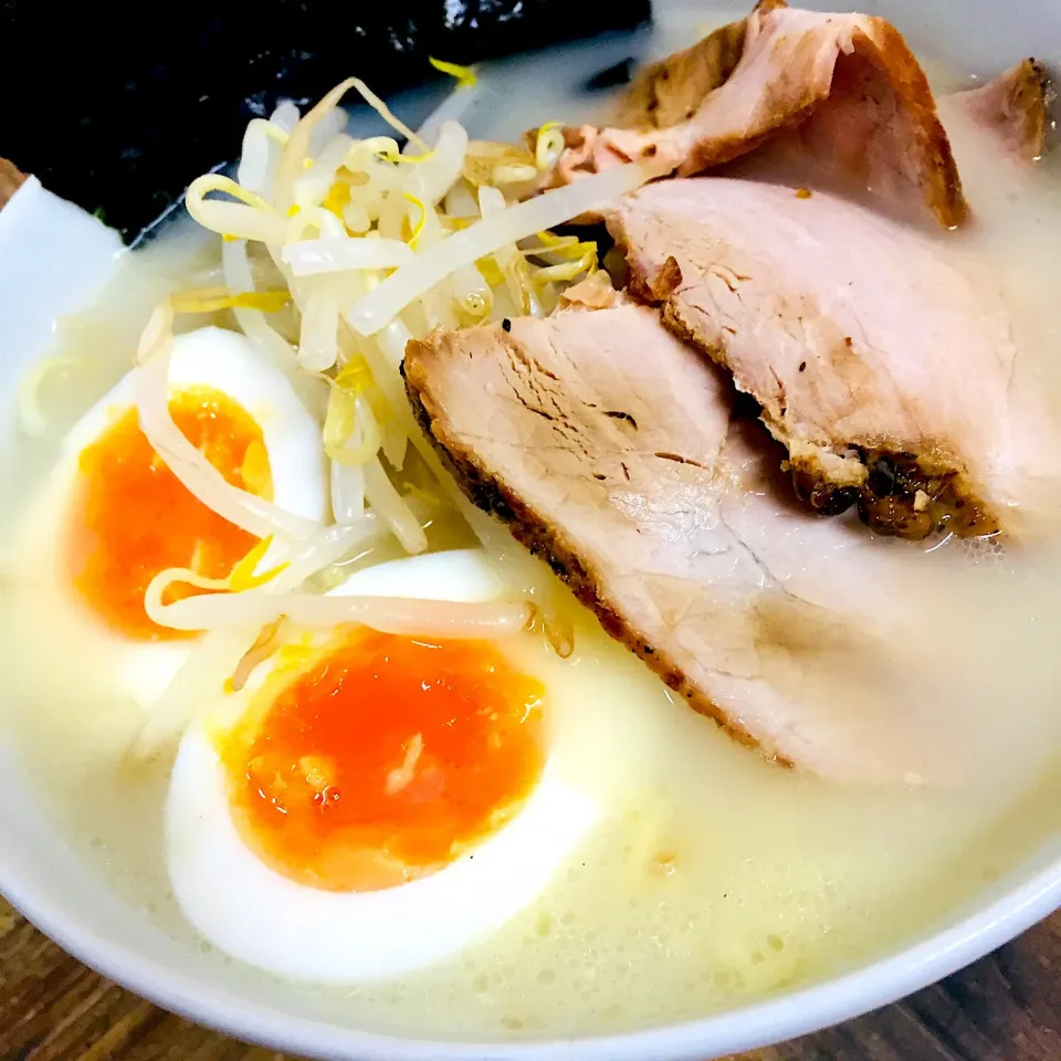 自家製チャーシュー🐽でラーメン🍜|アッツさん