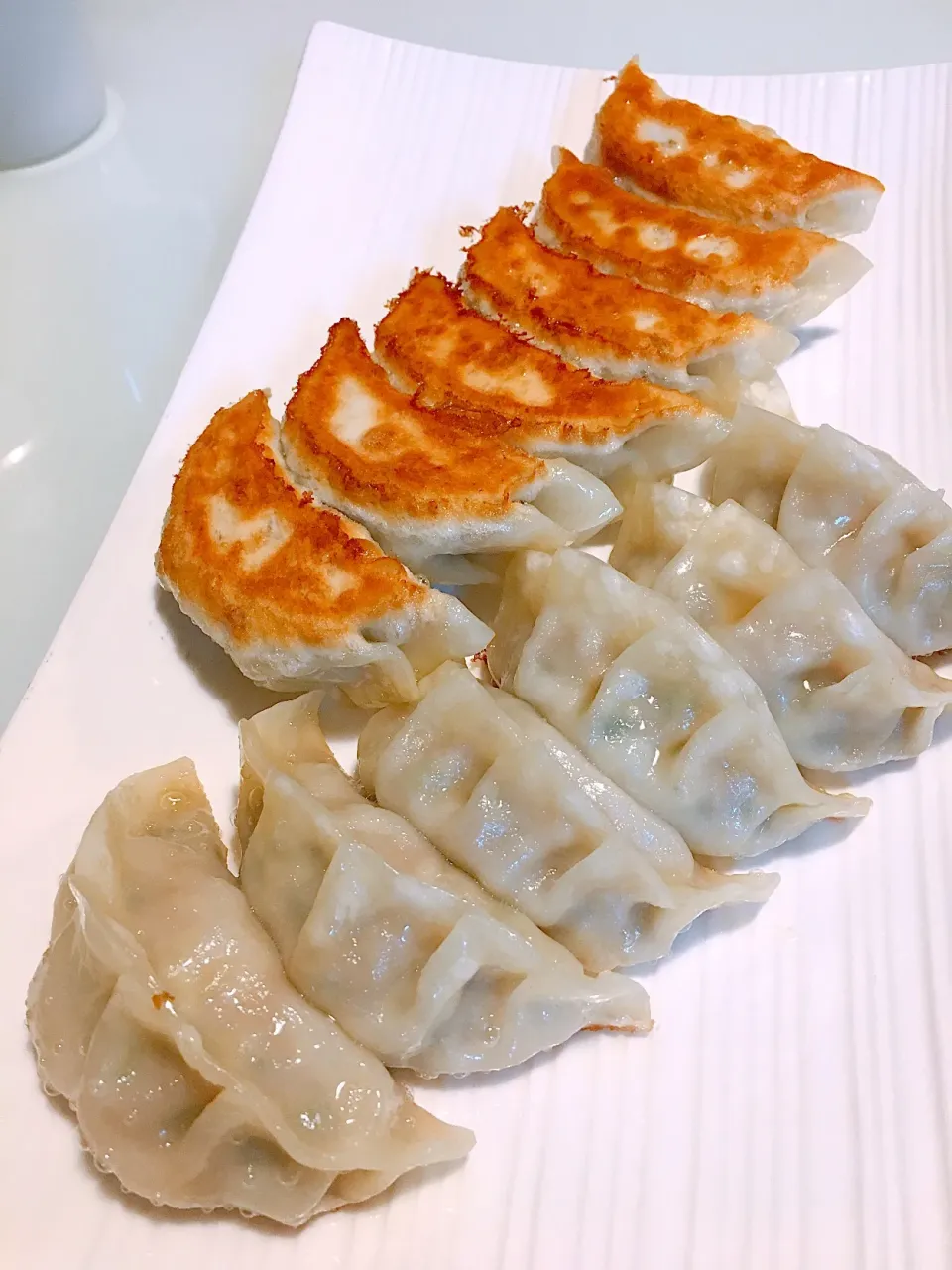 Snapdishの料理写真:gyoza|sirakorn owadaさん