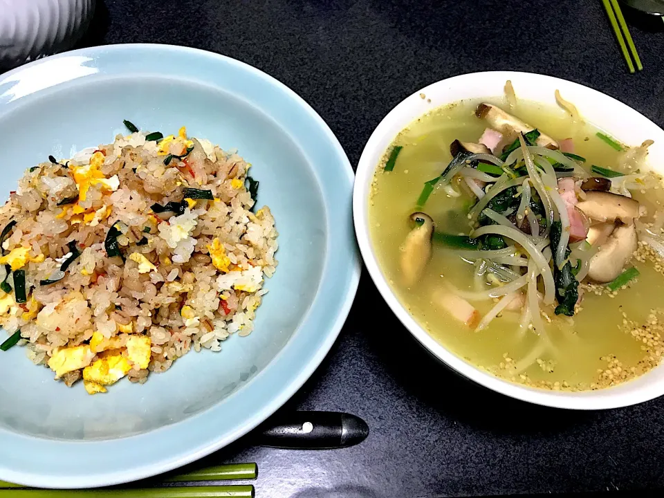 もち麦飯玉子たっぷりチャーハン、野菜ベーコンサッポロ一番塩ラーメン|ms903さん