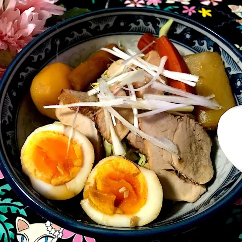 「ビタクラフト」を使ってみたSnapdishの料理・レシピ写真:豚モモ肉と野菜ゴロゴロチャーシュー丼💓