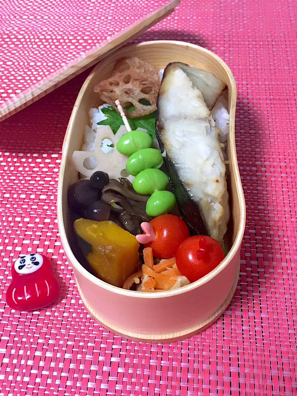 Snapdishの料理写真:2018.1.31 today's obento
鰆の西京焼き弁当|YummyKさん