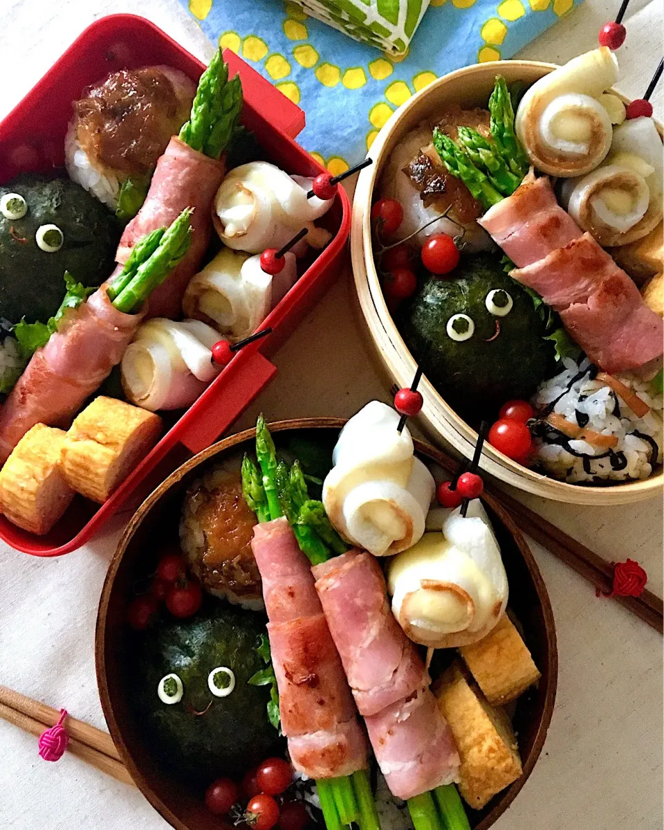 Snapdishの料理写真:まんまるおにぎり弁当
#おにぎり３種#ミニアスパラのベーコン巻き
#竹輪のチーズ巻き
#明太子入り卵焼き
#きんぴらごぼう|♡Shïmákö♡さん