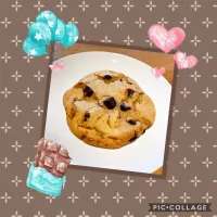 Snapdishの料理写真:Chocolate Chunk Cookie #starbucks  #starbuckscoffee  #foodie  #piccollage|ModischStudioさん