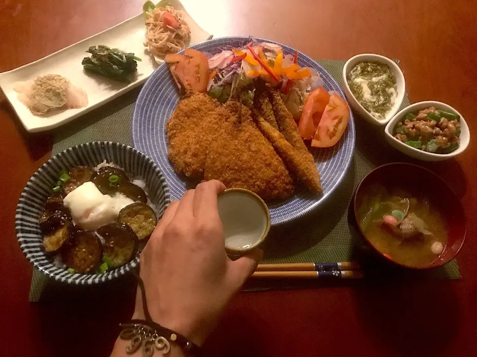 Today's Dinner🍴前菜･鯵&公魚ﾌﾗｲ<お惣菜>･めかぶもずく･ｵｸﾗ納豆･茄子の照り卵丼･あさりと鞠生の味噌汁|🌈Ami🍻さん