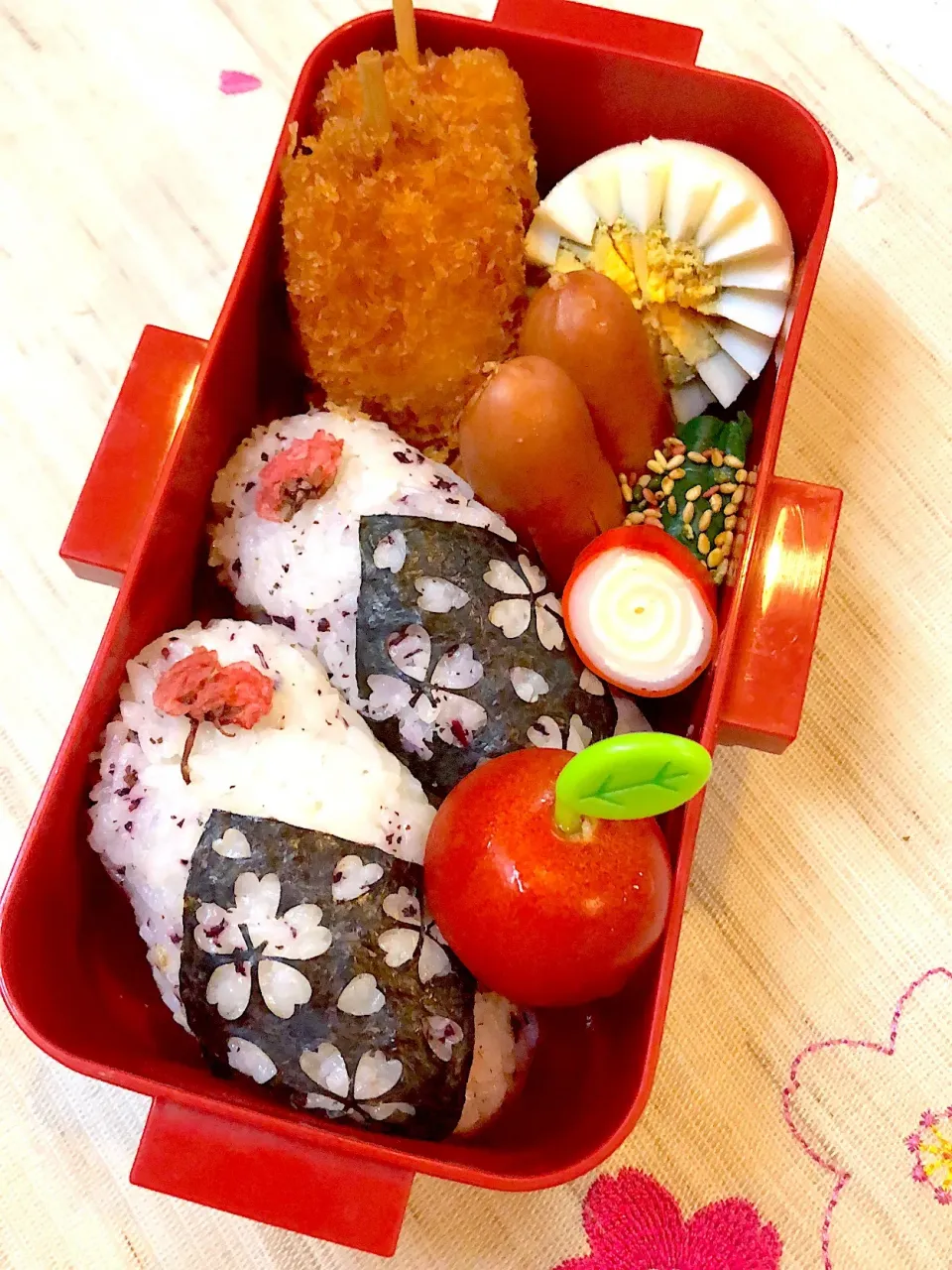 #桜🌸俵お握り #学生弁当  #娘のお弁当  #頑張れ娘っ子達弁当|Yuki Kawasumiさん