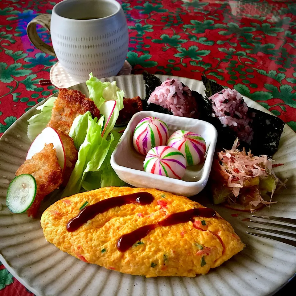 Snapdishの料理写真:ワンプレートでランチ🍙|keikoさん