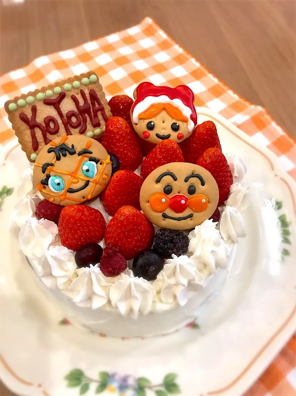 Snapdishの料理写真:2歳バースデーケーキ❤️|Tomoeさん