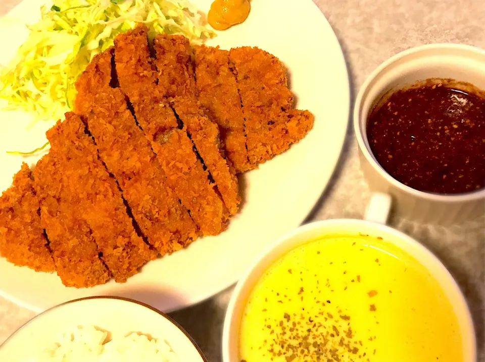 カツ定食|どすきり あいこさん