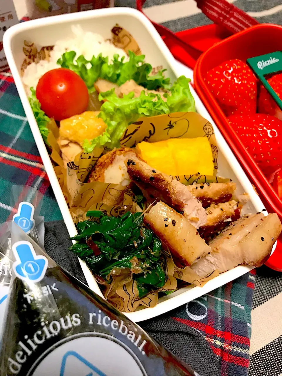 Snapdishの料理写真:女子高校生用 ポークソテー弁当|riorieさん