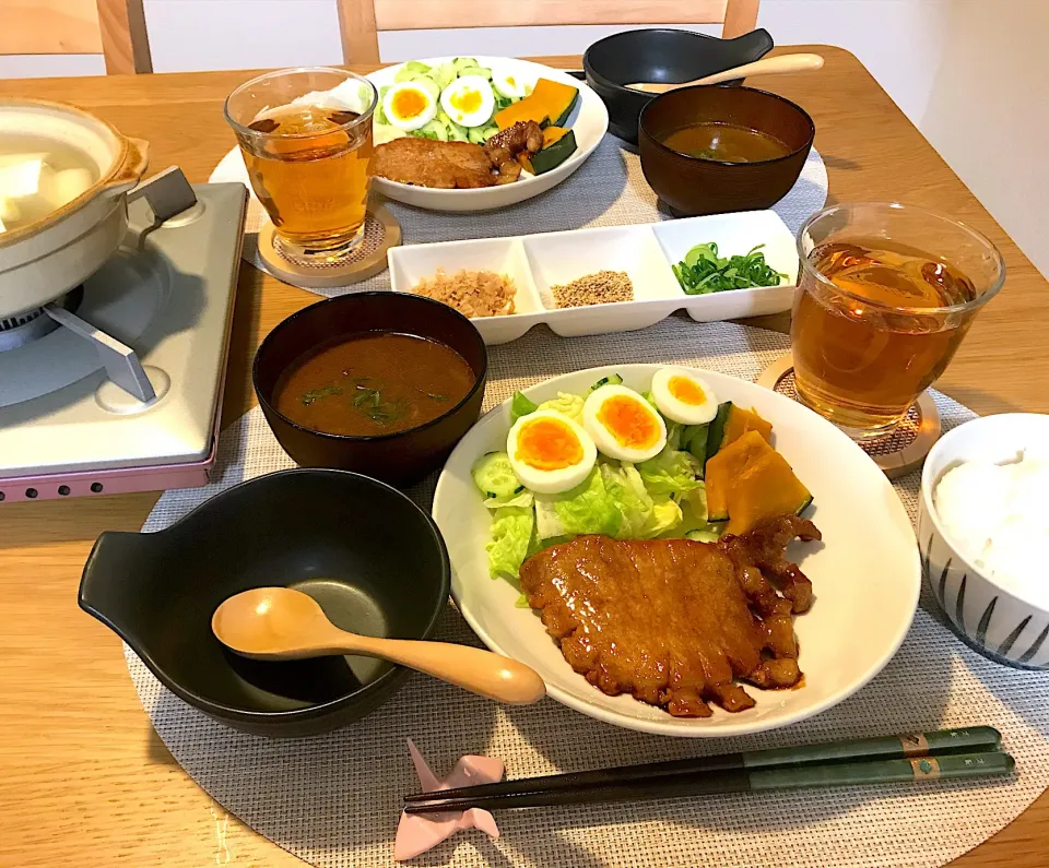 Snapdishの料理写真:ポークソテー💓湯豆腐|あたさん