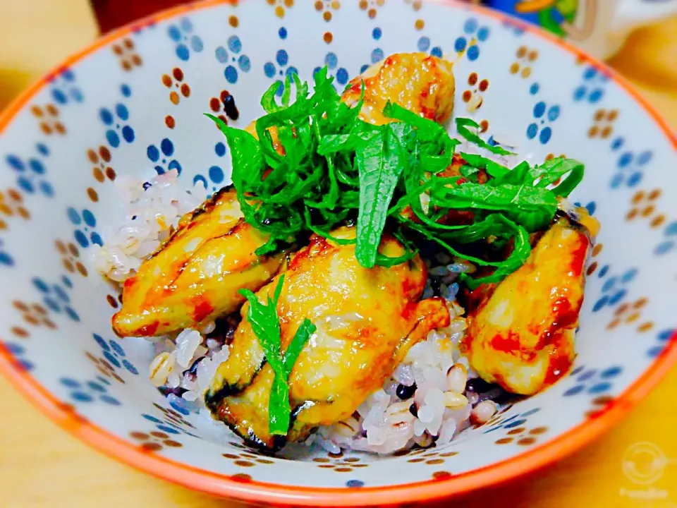 牡蠣バター醤油丼|すしさん