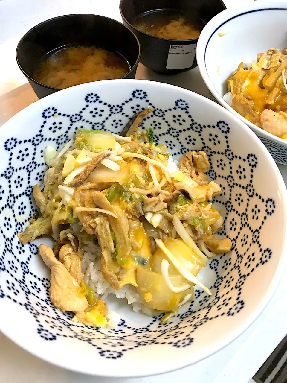 白菜、椎茸で親子丼|みウラさん