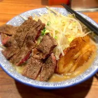 Snapdishの料理写真:濃厚豚骨ラーメン|くれはさん