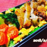 りまこさんの料理 簡単チキンロースト❤️はちみつとオイスターソース 下のレタスがとてもおいしい💕丼弁当( ´͈ ᗨ `͈ )◞♡⃛