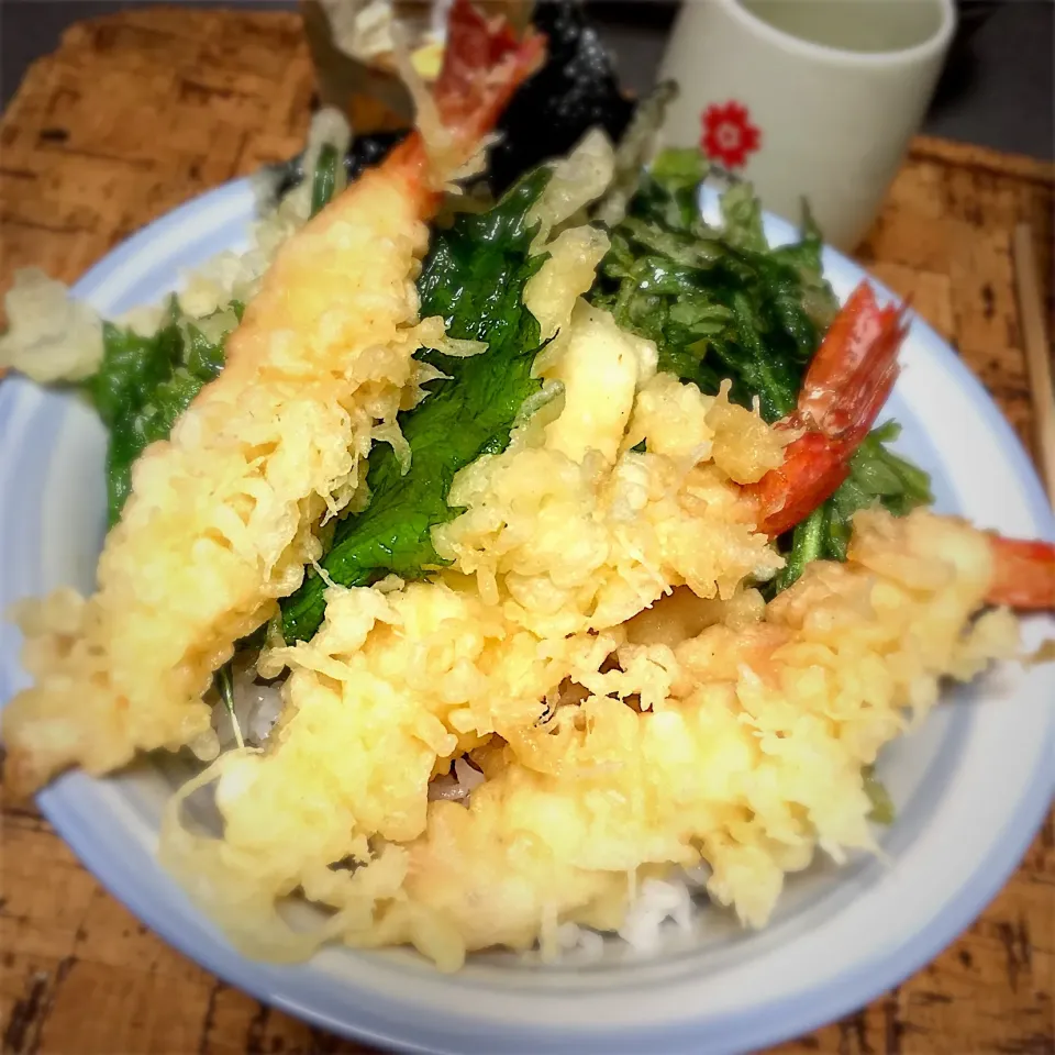 Snapdishの料理写真:具だくさんのスーパー天丼🍤|にょんにいさん