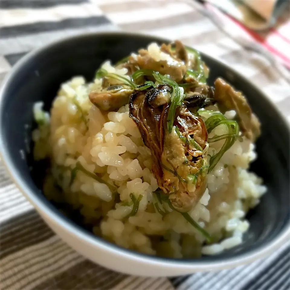 Snapdishの料理写真:牡蠣の炊き込みご飯🍚|ららさん